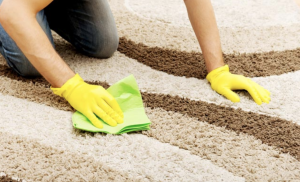 چگونه لکه فرش را از بین ببریم؟